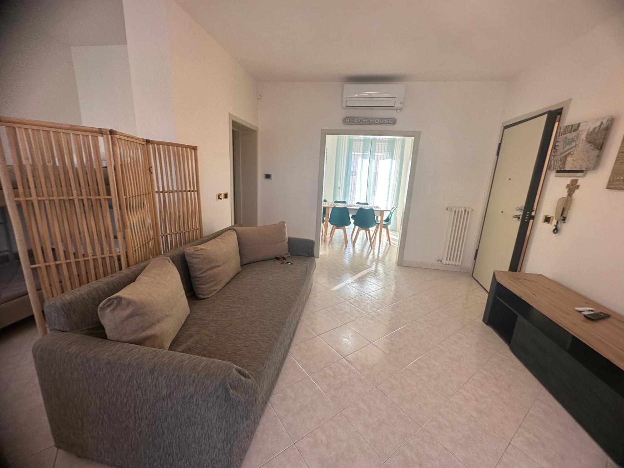 Beach House Holiday Apartments Rímini Exterior foto